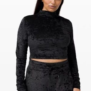 COPY - Long sleeve Lululemon top